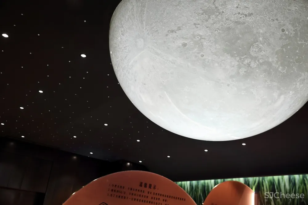 【艺鼎新作·小肥羊】： 清风入夜过草原，正是吃羊好时间