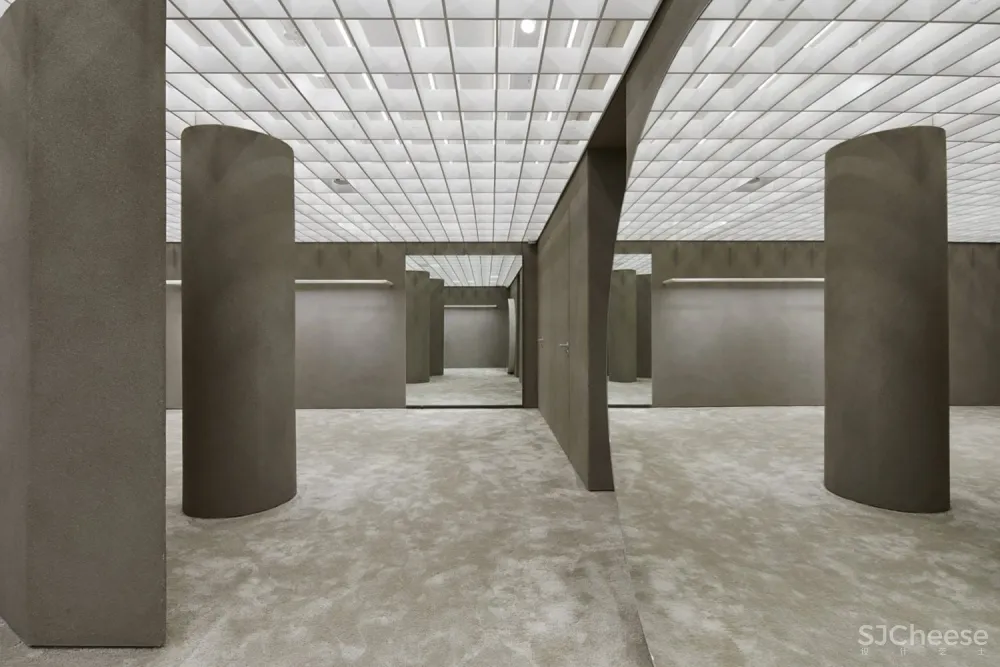 首发 | Casper Mueller Kneer Architects设计,伦敦旗舰自画像独立商店