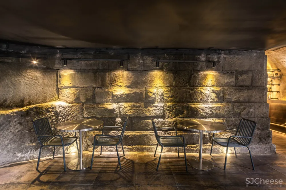 重庆“几许町”酒吧 / 青·微舍工作室