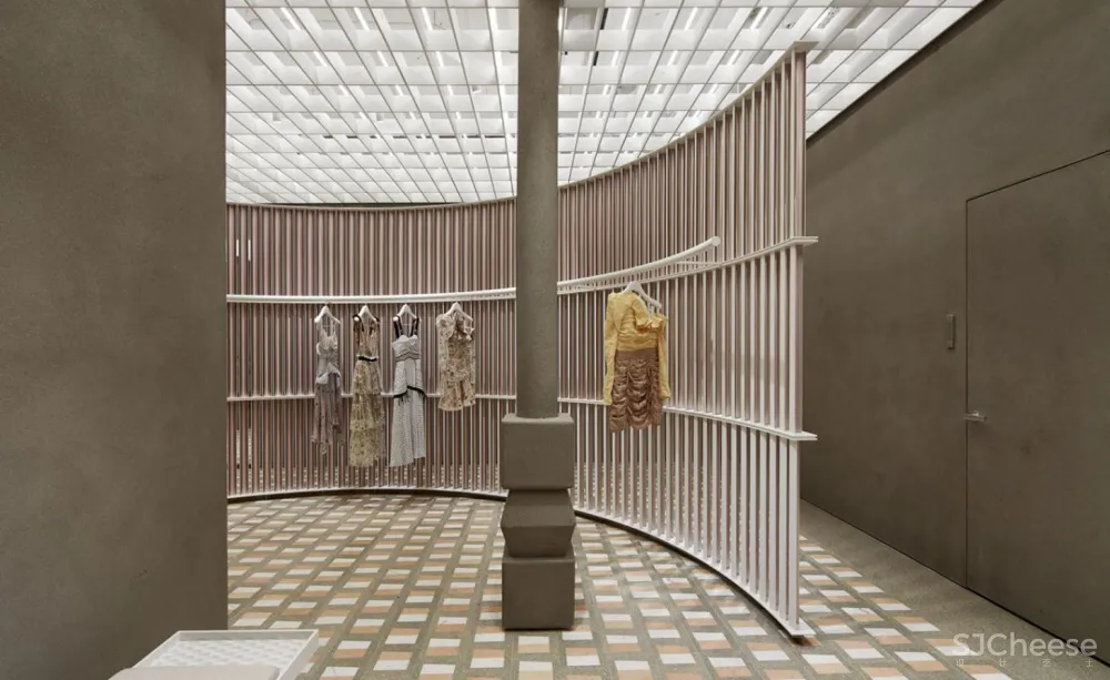 首发 | Casper Mueller Kneer Architects设计,伦敦旗舰自画像独立商店