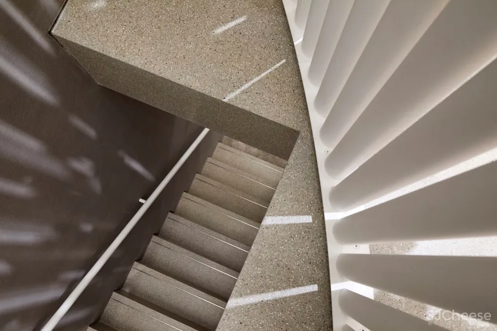 首发 | Casper Mueller Kneer Architects设计,伦敦旗舰自画像独立商店