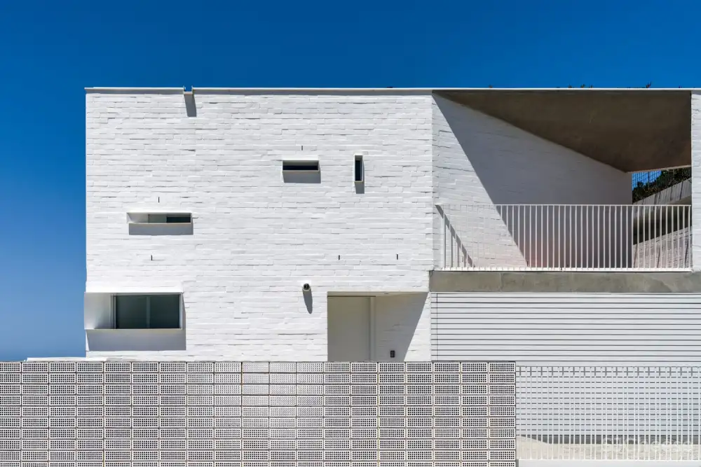 Renato D’Ettorre l 悉尼海滨住宅GB之家