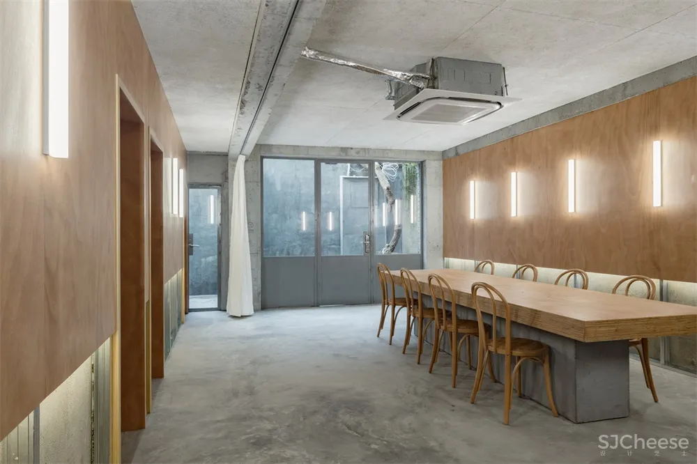 小大建筑设计事务所 | 广州不远民宿·新余庆里