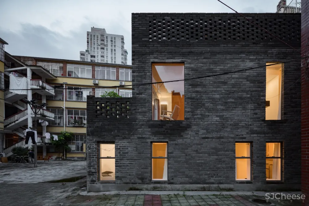 首发 | kooo architects设计,广州新余庆里11l号Far & Near民宿