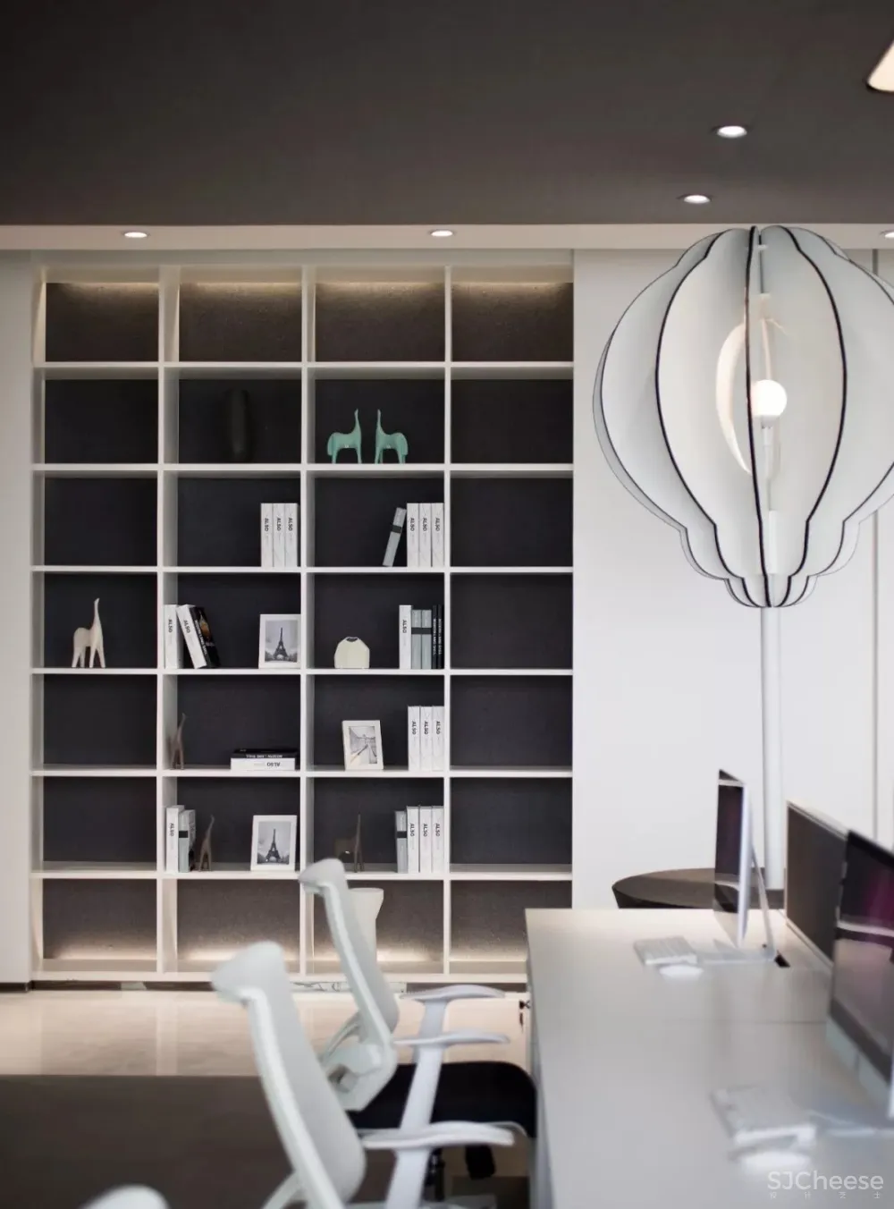 李益中空间设计丨贵阳华润悦府:空纳万境,自得而自由