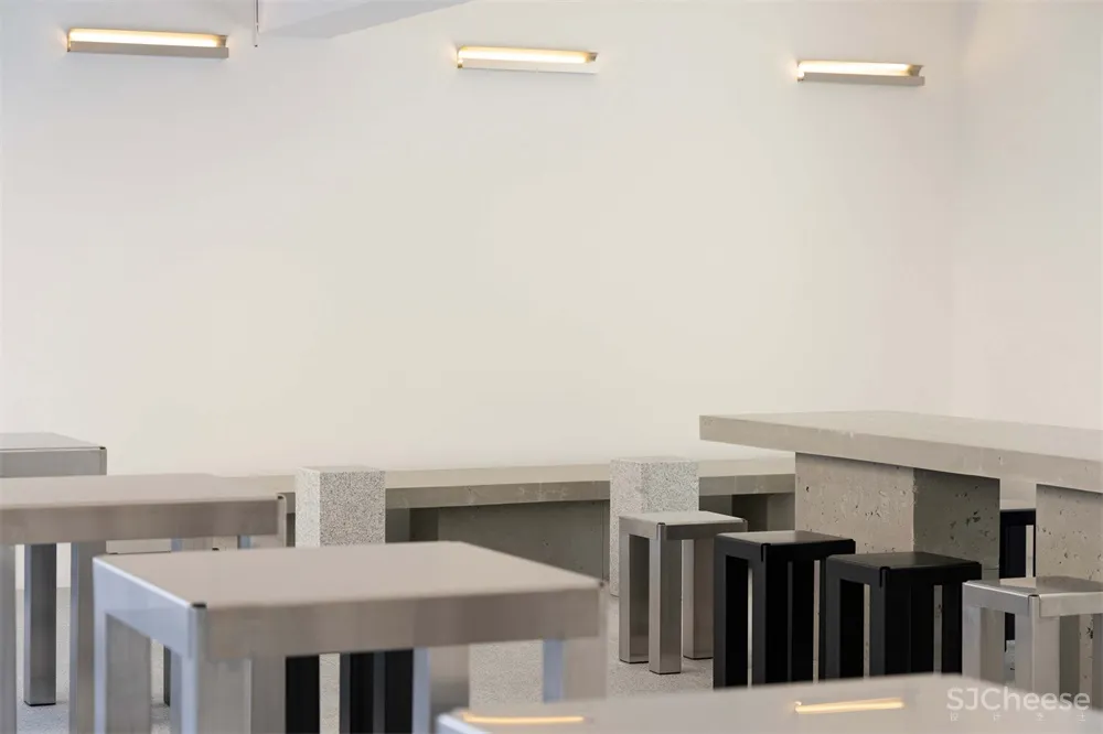 Studio Unrave l 韩国首尔一间极简主义咖啡厅