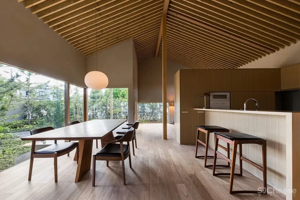 上町研究所 | 千年古迹边上的现代日式住宅