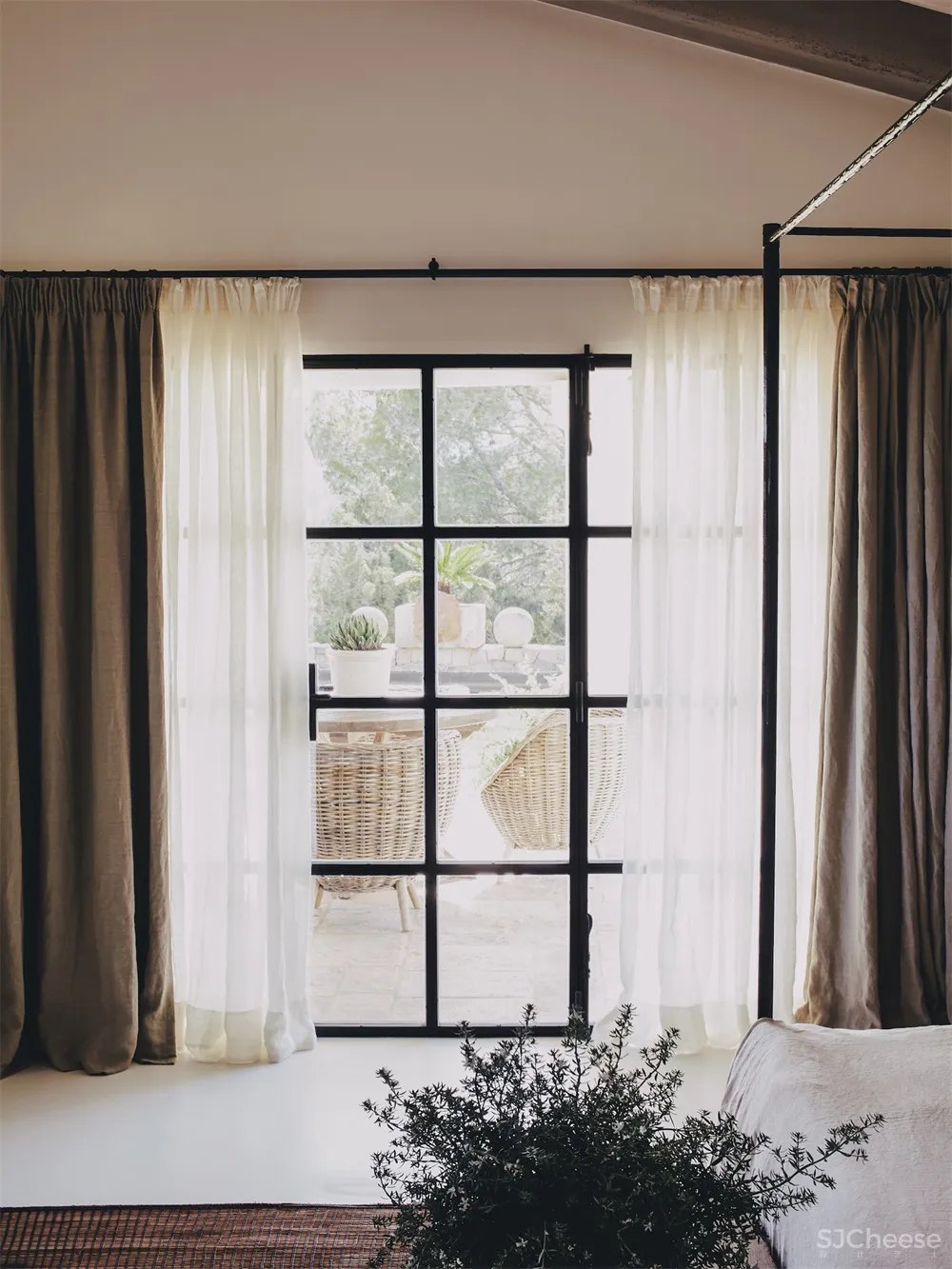 Hollie Bowden l 西班牙Es Cubells海岛住宅