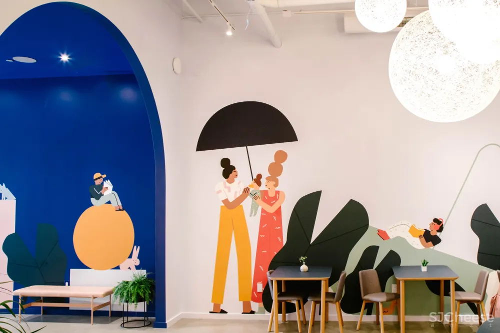 洛杉矶这家儿童保育中心运用了经典蓝