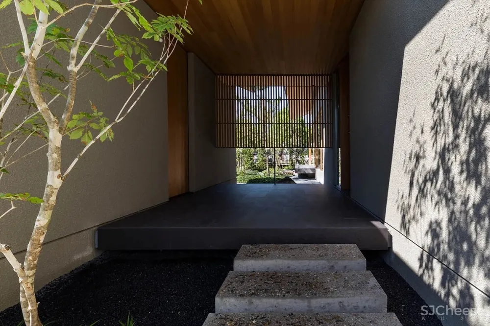 上町研究所 | 千年古迹边上的现代日式住宅