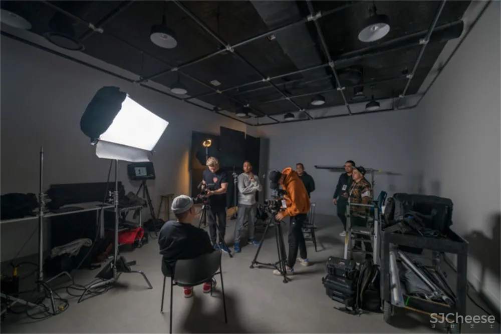 Quadrangle l 多伦多一家专注艺术的联合办公室