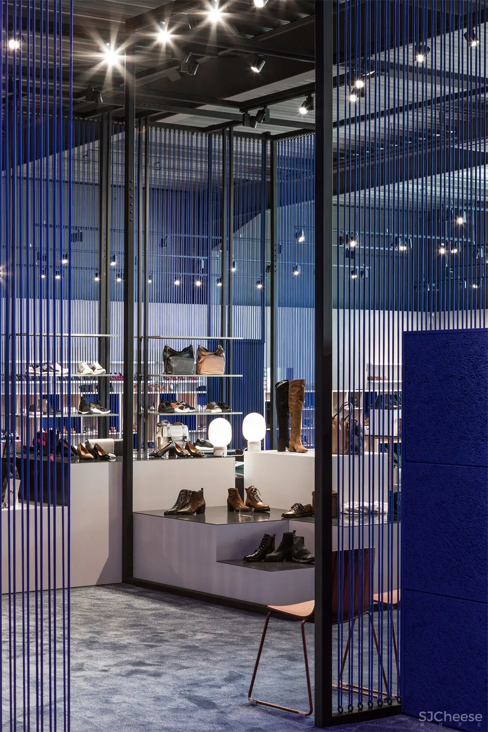 WeWantMore | 比利时KevinShoes零售店