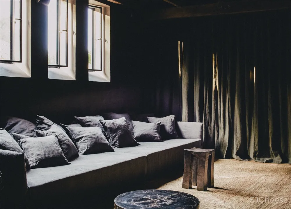 Hollie Bowden l 西班牙Es Cubells海岛住宅