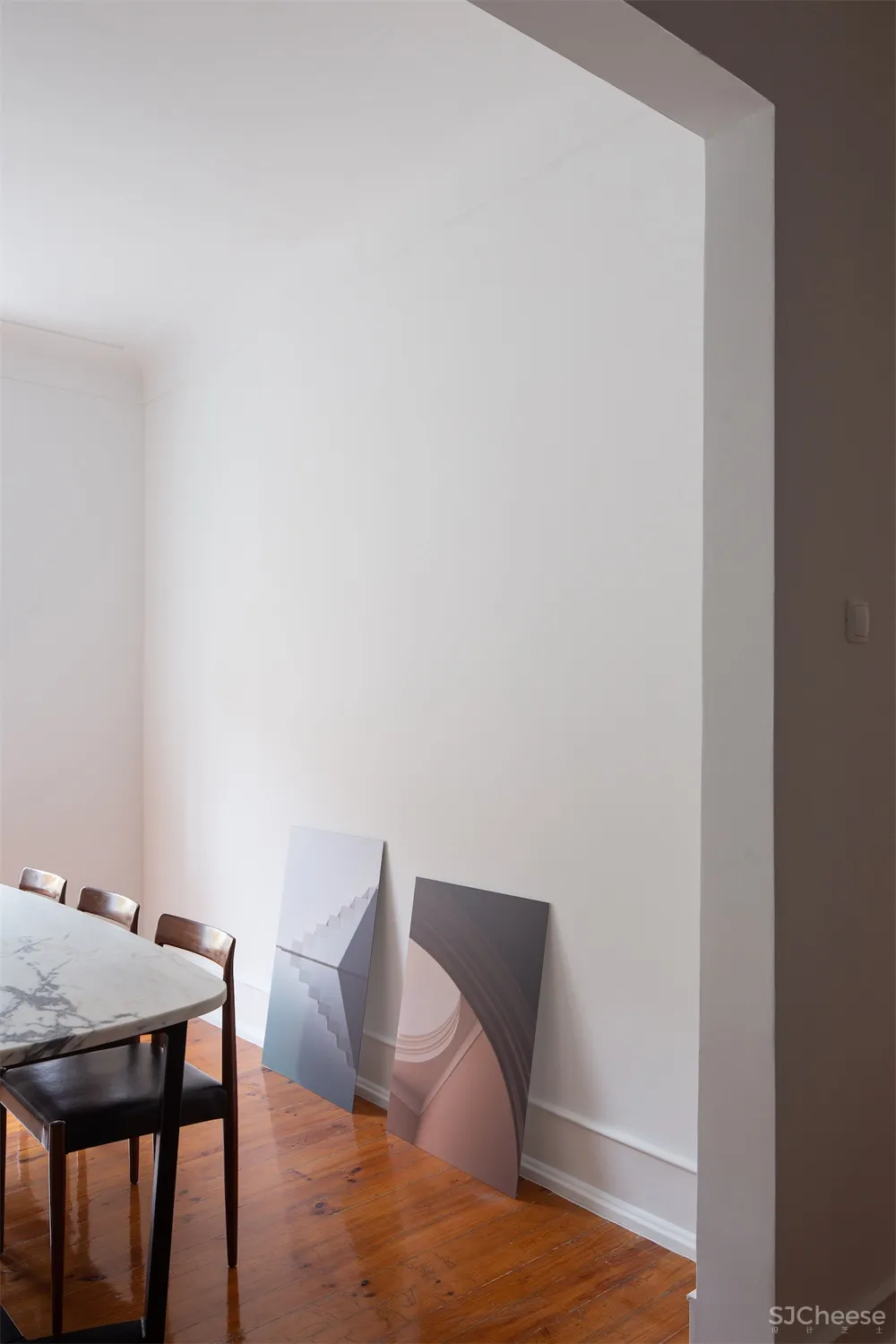 Lola Cwikowski l 葡萄牙Penha de france极简公寓