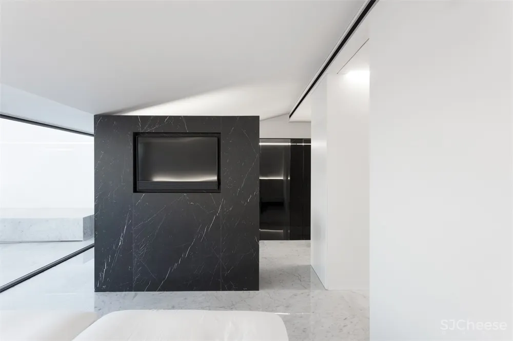 FSA l 西班牙极简主义Penthouse住宅