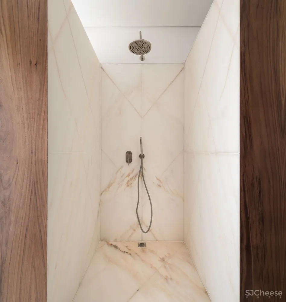 首发 | Machado Igreja Arquitectos设计,西班牙简约DQ1住宅