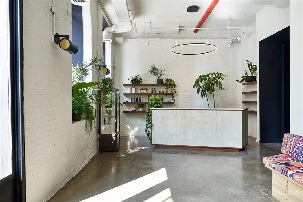 Verona Carpenter | 布鲁克林某厂房改造spa浴场