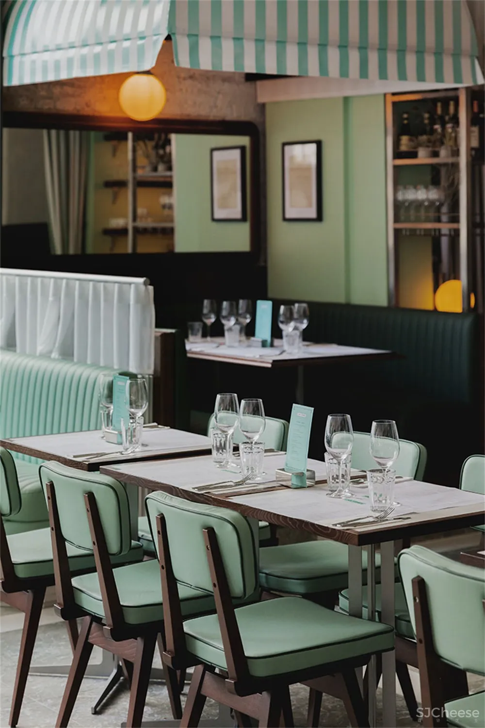 Red Deer l 伦敦Lina Stores风情餐厅