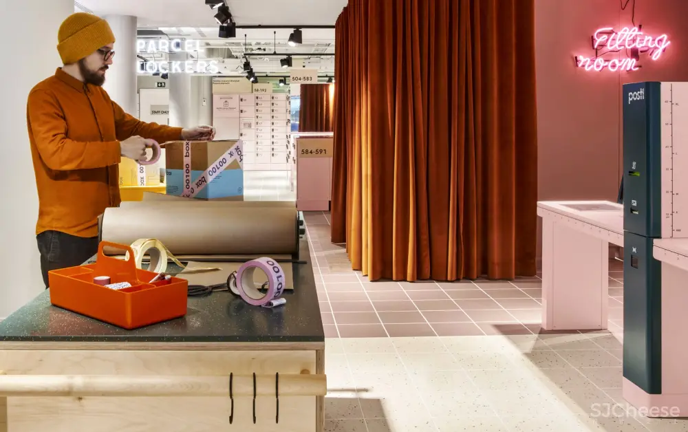 Motley&Fyra l 芬兰Posti Box自助概念商店