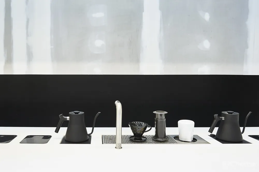 Minnaërt Studio l 巴黎Back in Black咖啡餐饮