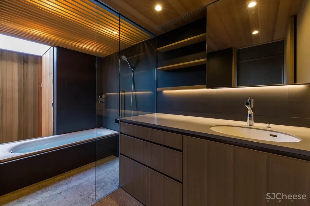 上町研究所 | 千年古迹边上的现代日式住宅