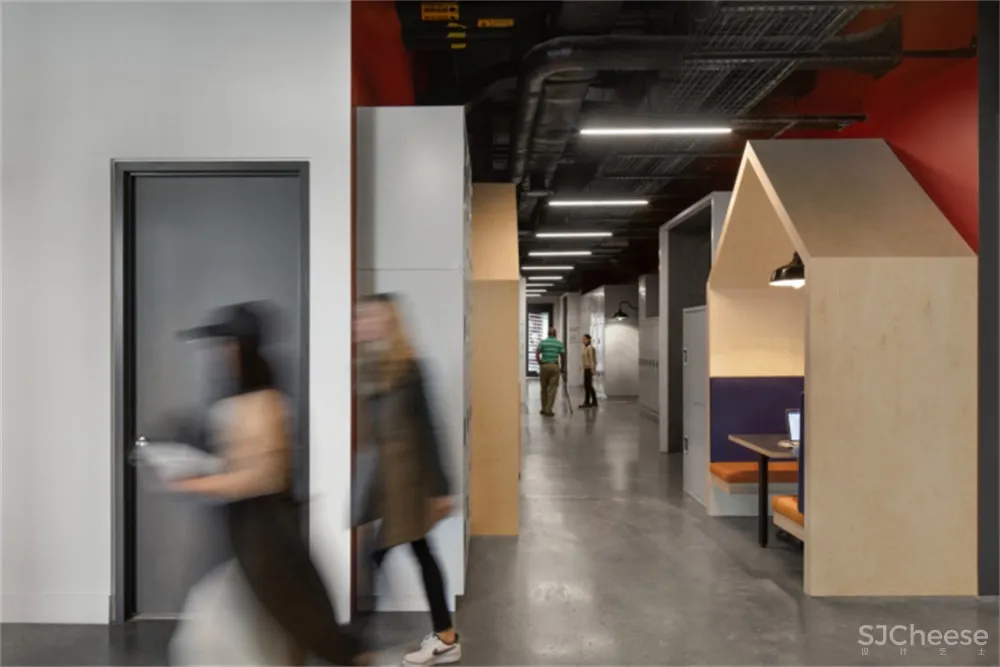 Quadrangle l 多伦多一家专注艺术的联合办公室