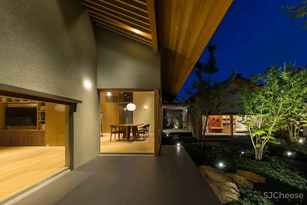 上町研究所 | 千年古迹边上的现代日式住宅