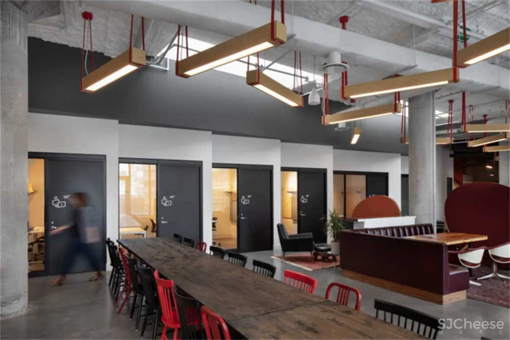 Quadrangle l 多伦多一家专注艺术的联合办公室