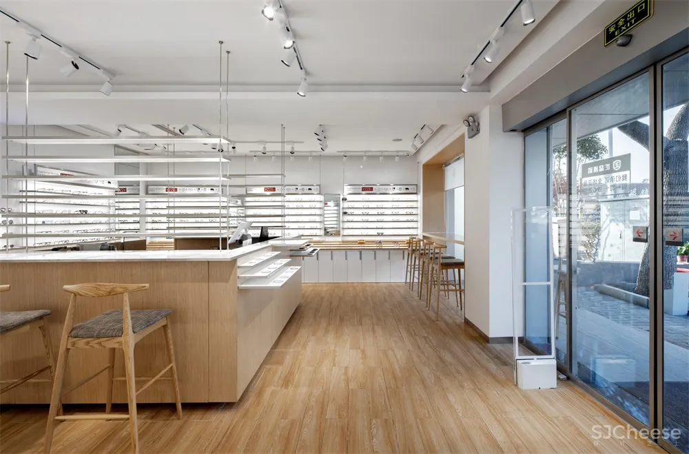 NAN Architects | 青山良镜-眼镜之都的“光之盒”