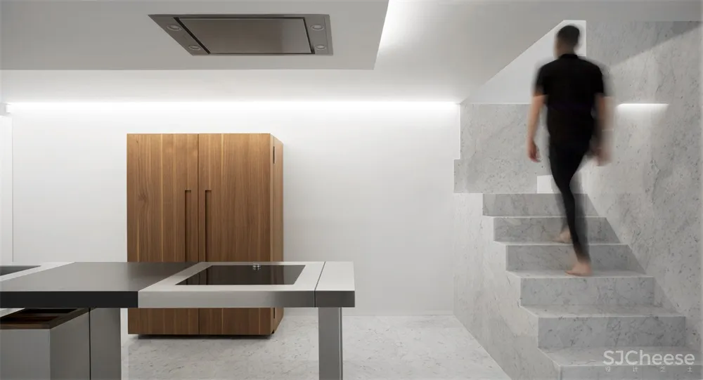 FSA l 西班牙极简主义Penthouse住宅