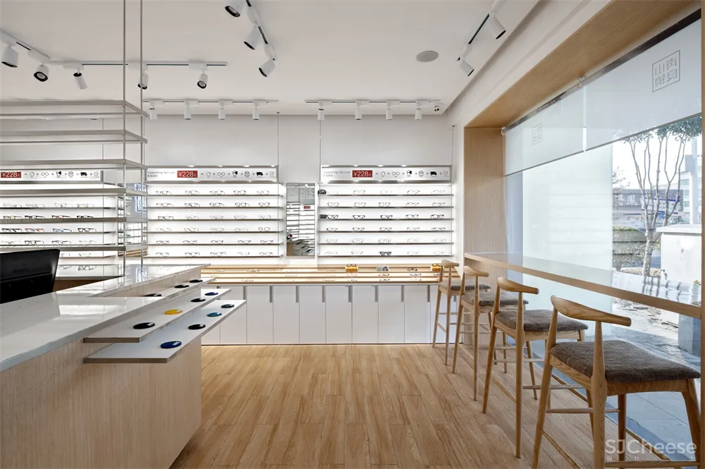NAN Architects | 青山良镜-眼镜之都的“光之盒”