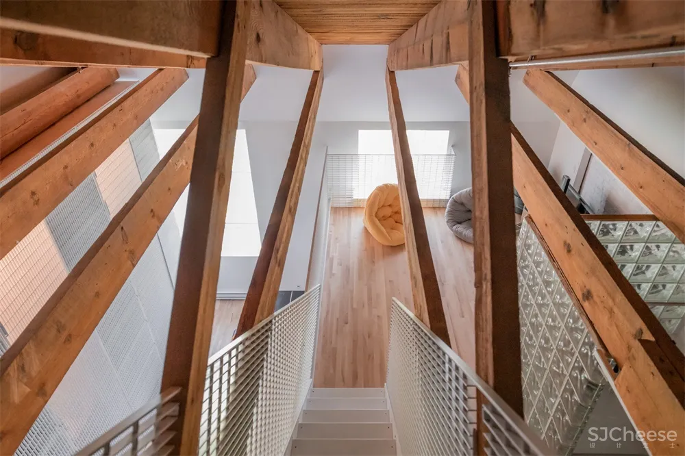 Jean-Maxime Labrecque l 蒙特利尔公寓改造设计