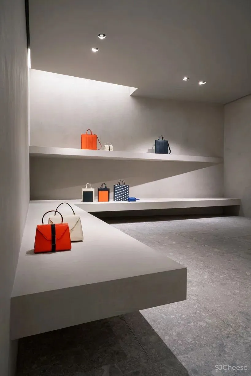 极简大师John Pawson 为意大利的“爱马仕”打造艺术馆式旗舰店丨格调十足 首