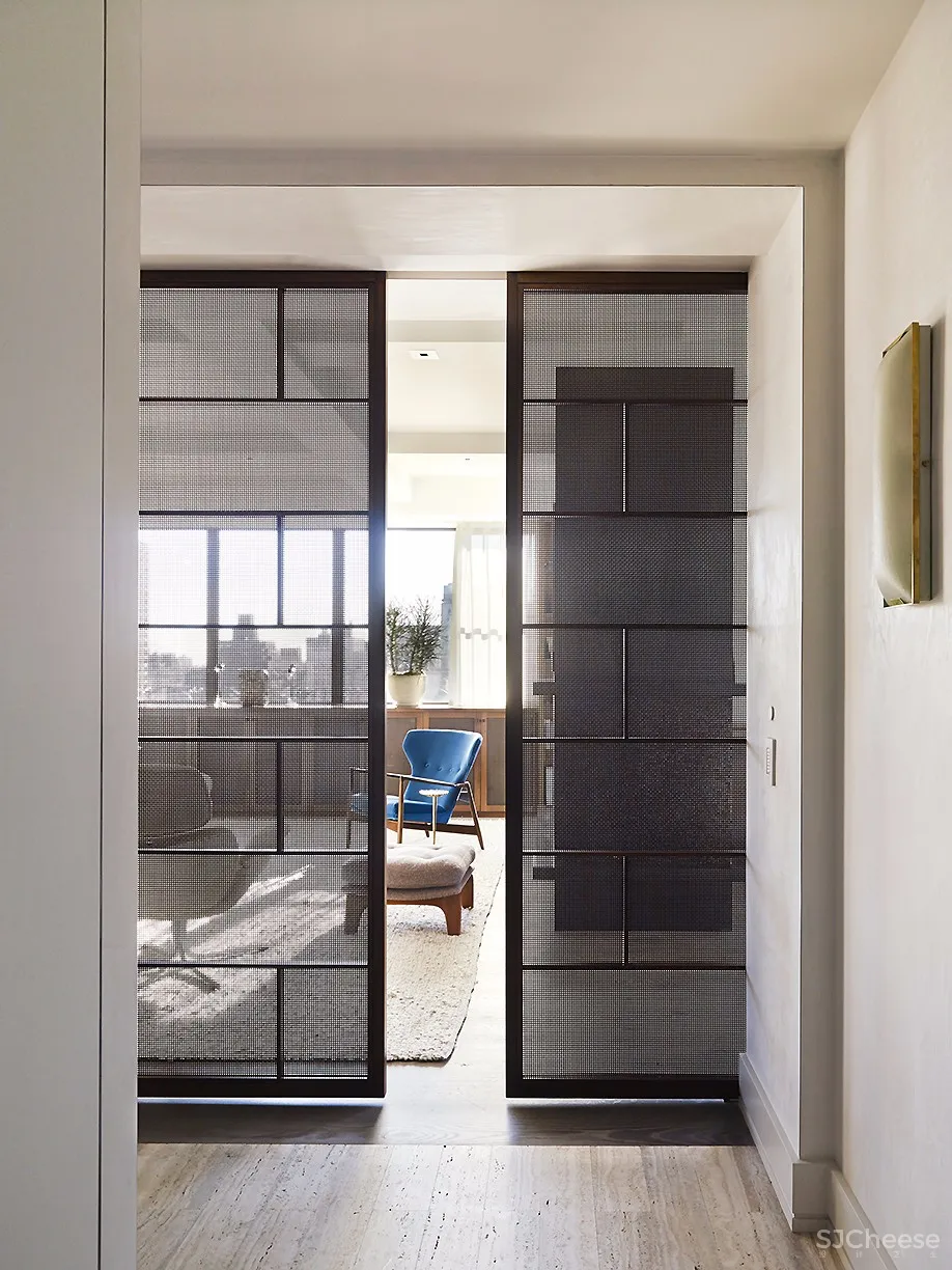 Fox Nahem | 经典现代的精致内饰