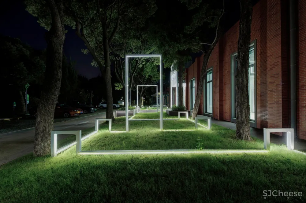 CIVRO希洛旗舰店,上海 / CROX闊合