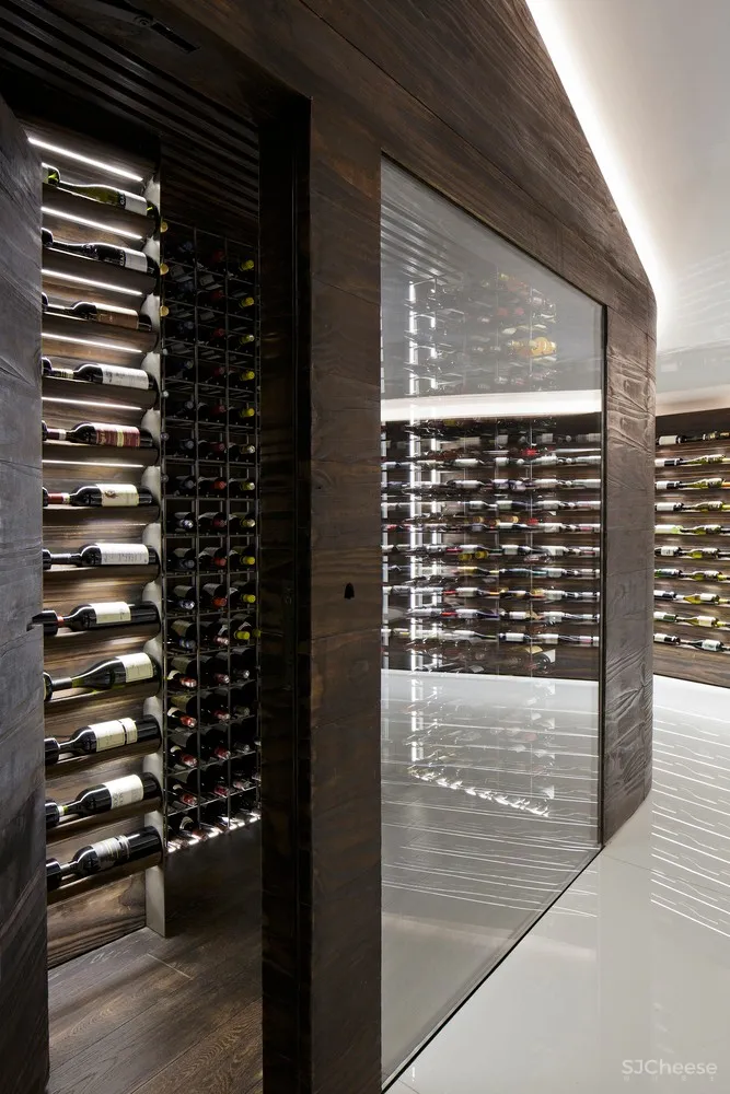 Studio Arthur Casas | Mistral 葡萄酒销售餐厅 首