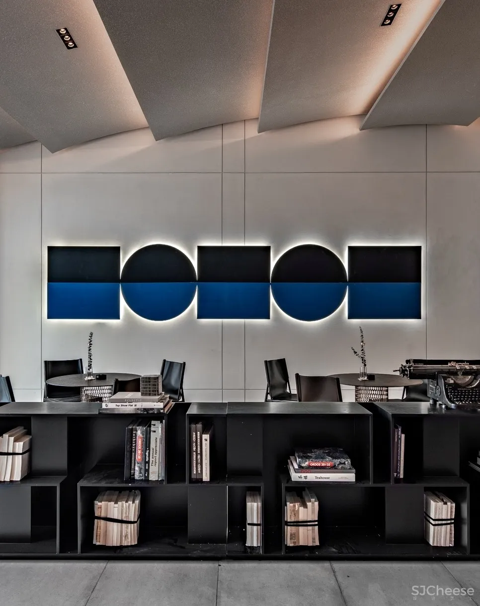 谁说售楼处总是千篇一律？这个格调真高级！ 首