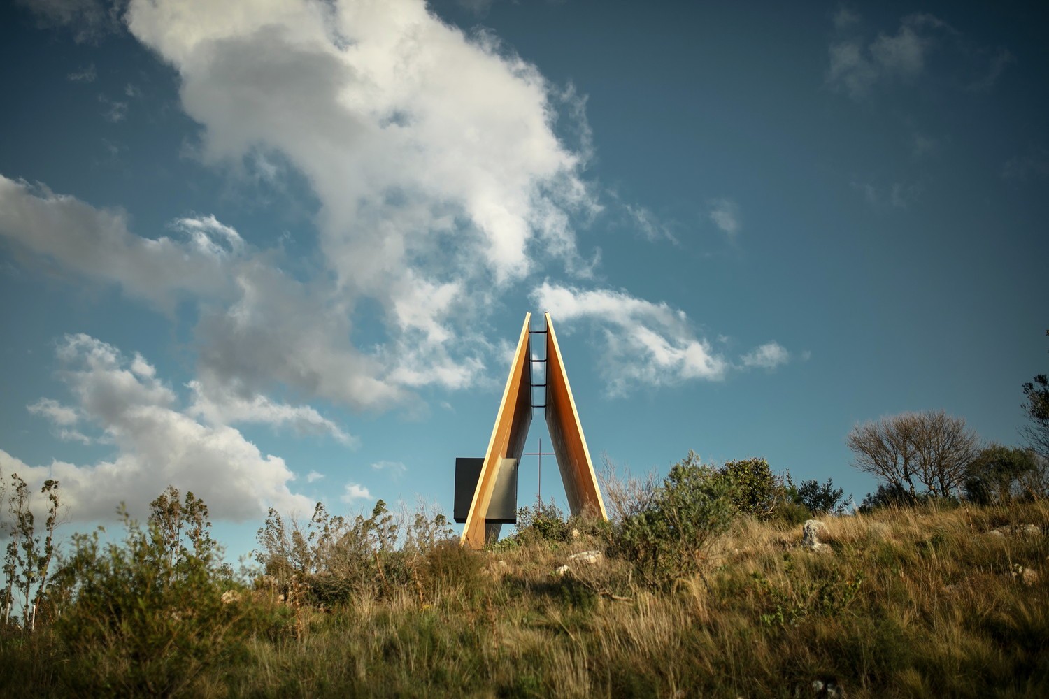 Sacromonte景观教堂 / MAPA Arquitetos