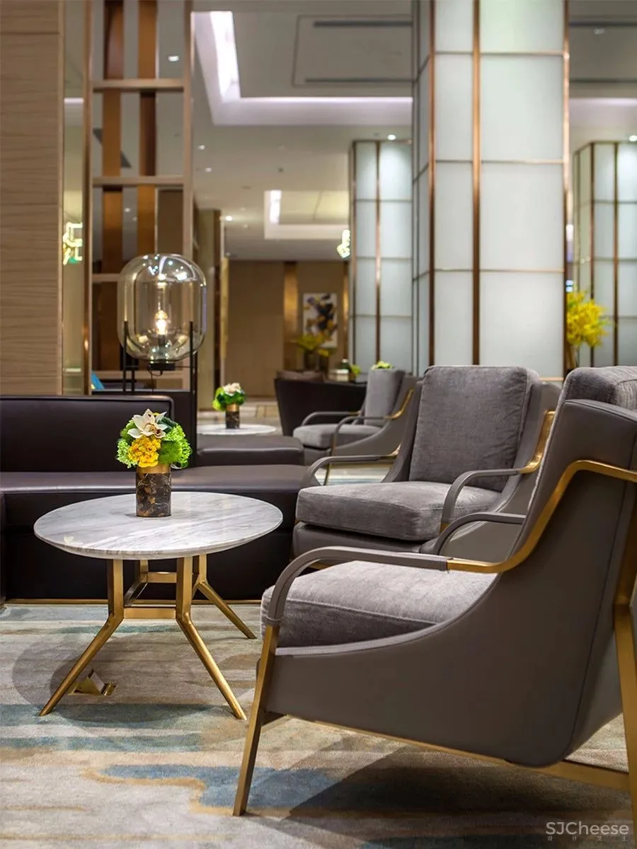 【觉度设计】1300平方米营销中心 | 冷抽象中的感性空间!