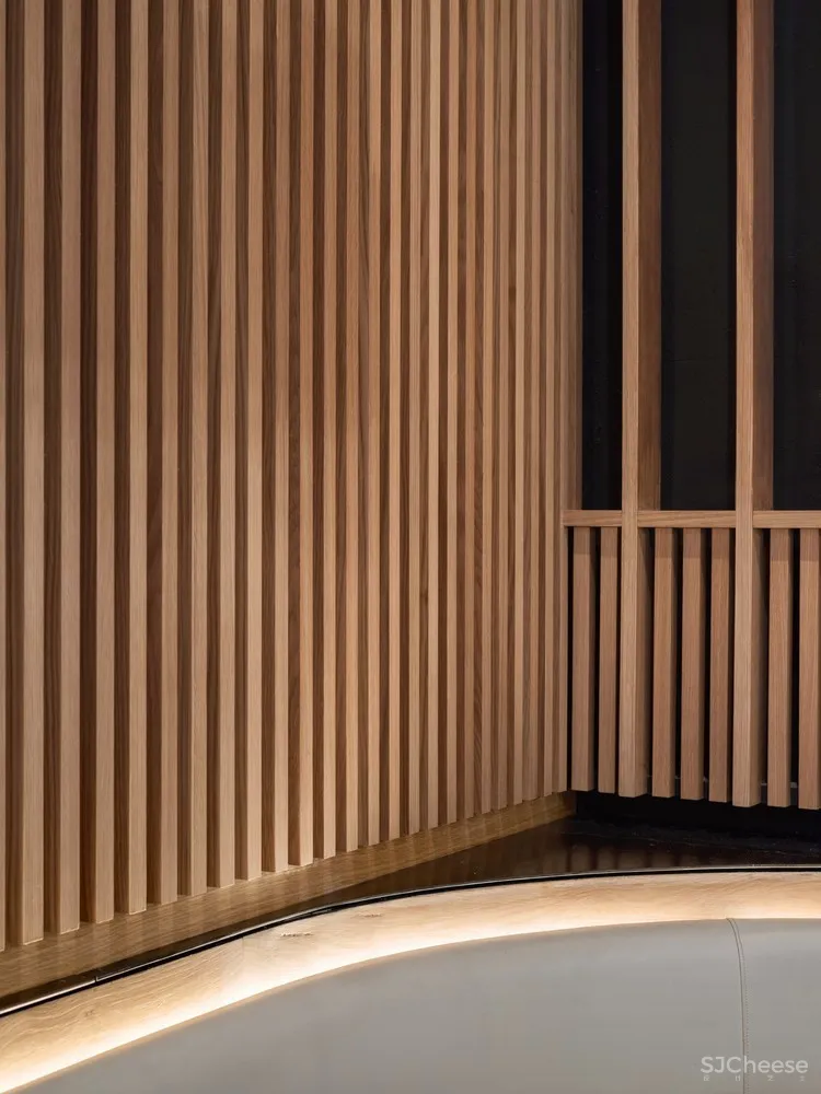 一个源自著名巴塞罗那市场的餐厅概念 | Razavi 首