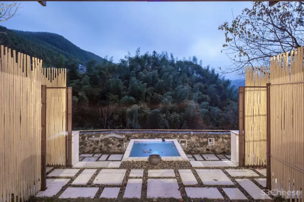 新作:隐于安吉深山老林的朴质乡居,美丽四季就在门前