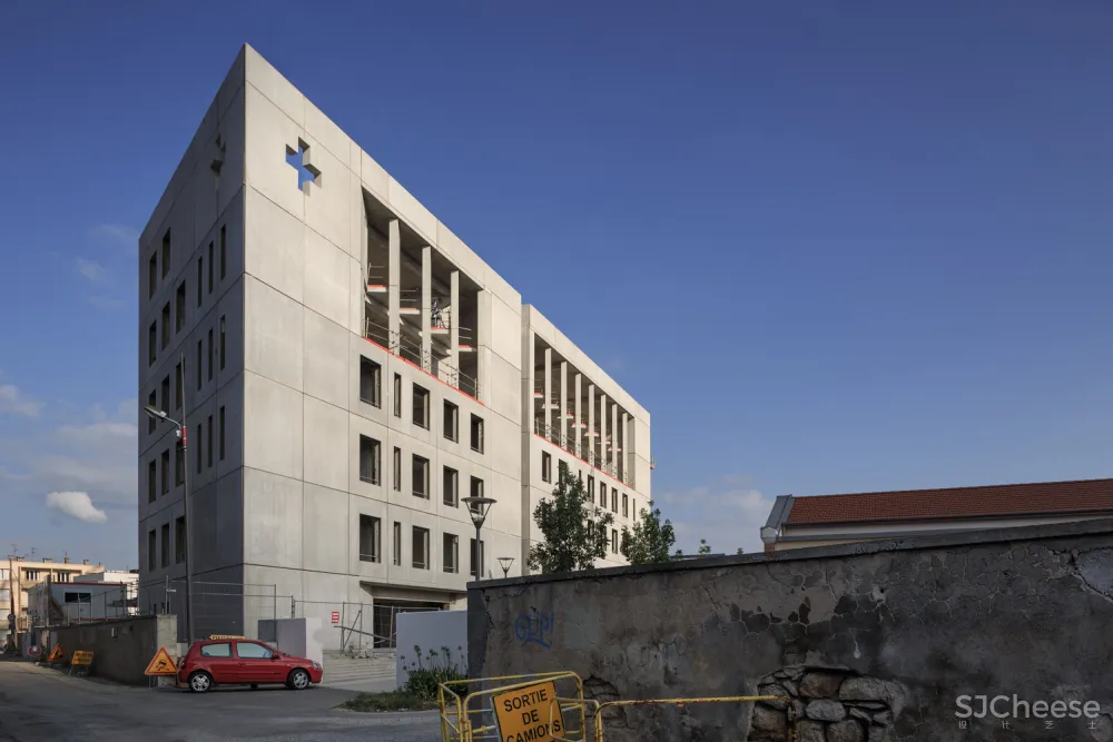 Regional Health and Social Training Institute Face À...