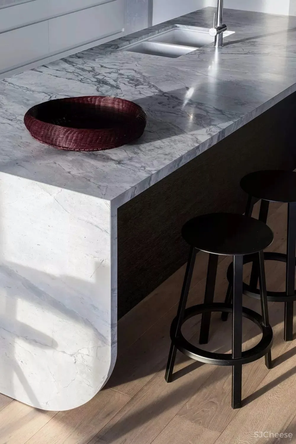 优雅低奢的顶层公寓 | Biasol studio