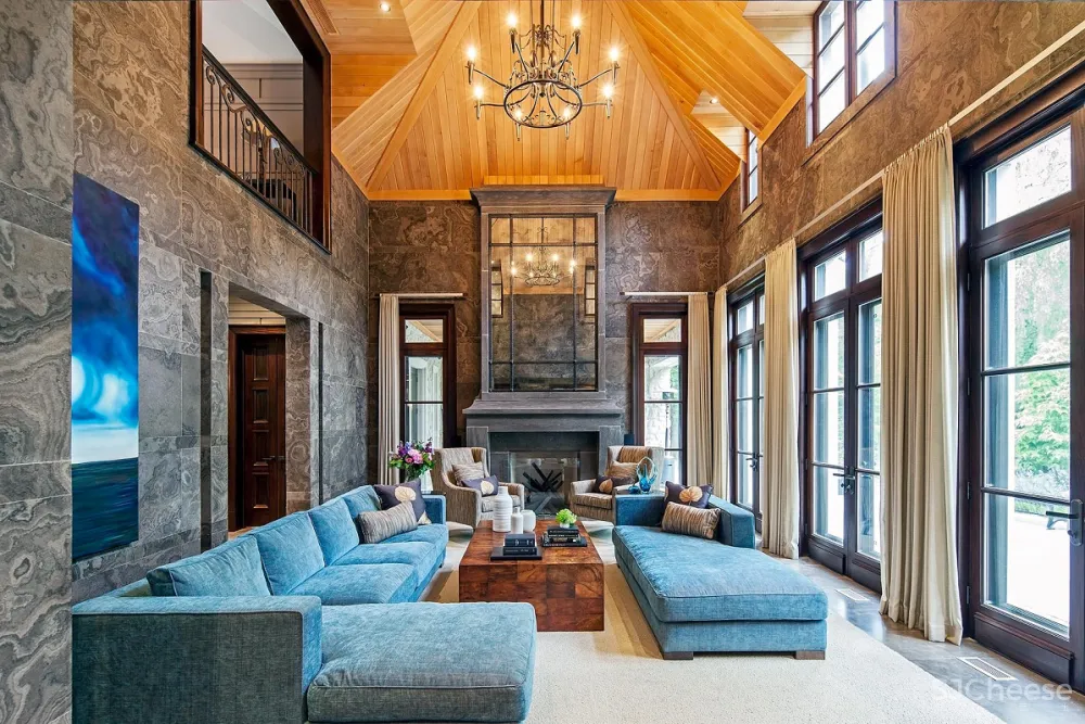 Douglas | 具有历史感和现代感的迷人空间 首