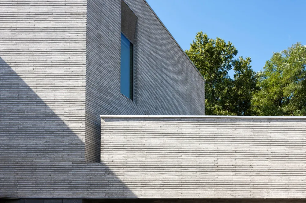 D•LIM architects | 既不花哨，也不简单：三花园住宅