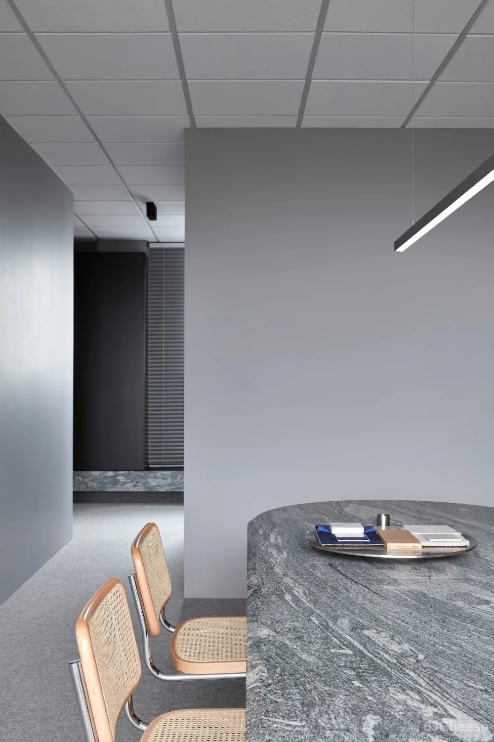 首发 | 不一样的灰色空间：Davidov Partners Architects工作室 首