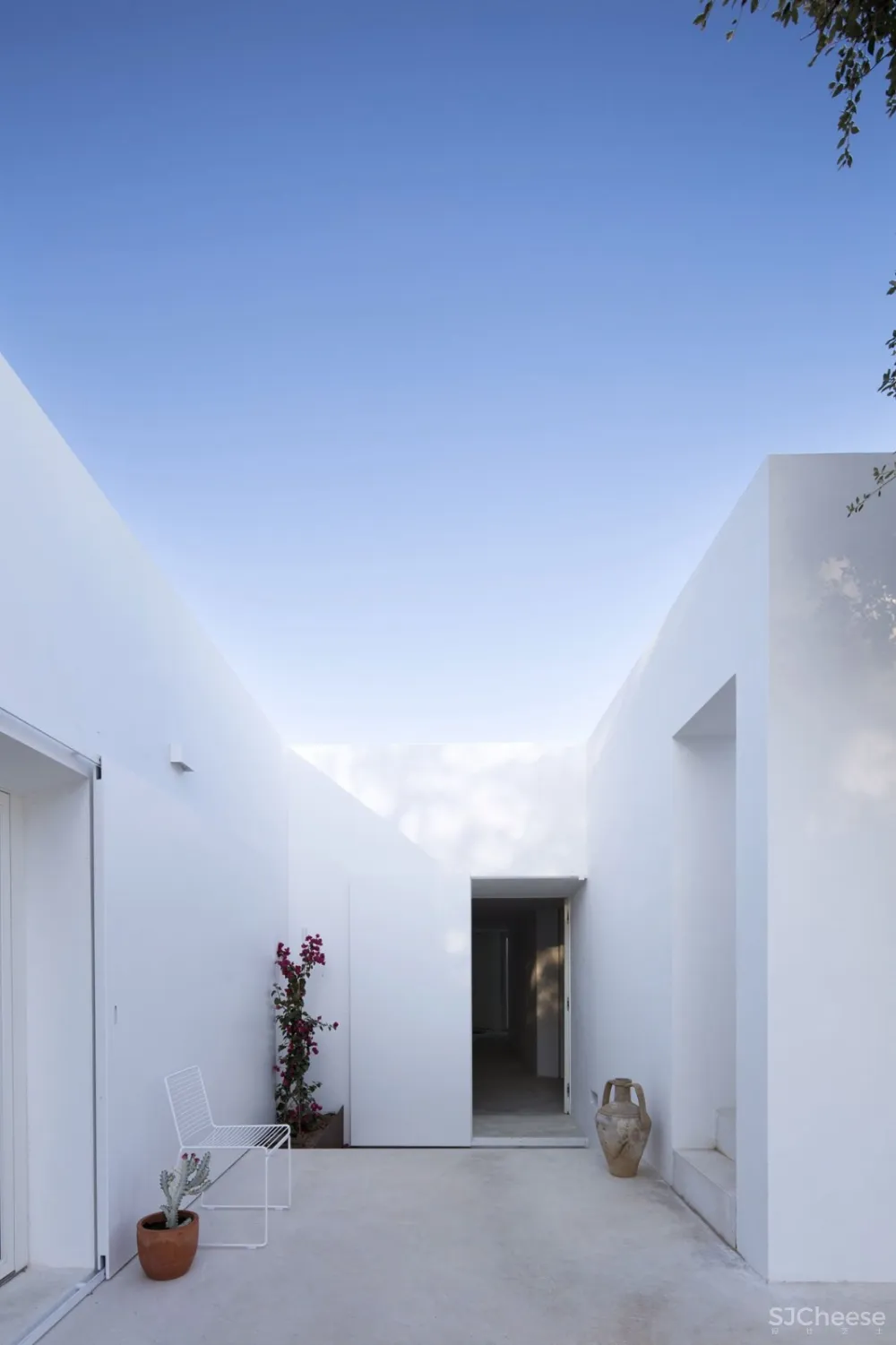 首发 | Casa Luum：葡萄牙乡村的极简主义