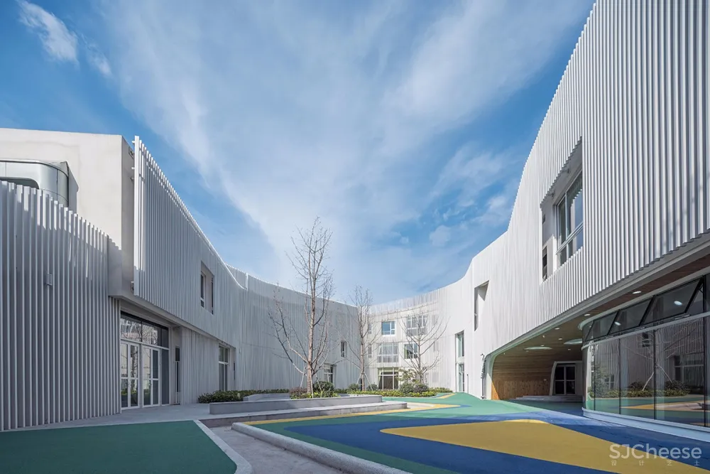 gad新作! 让孩子们在"天空之城"上快乐成长