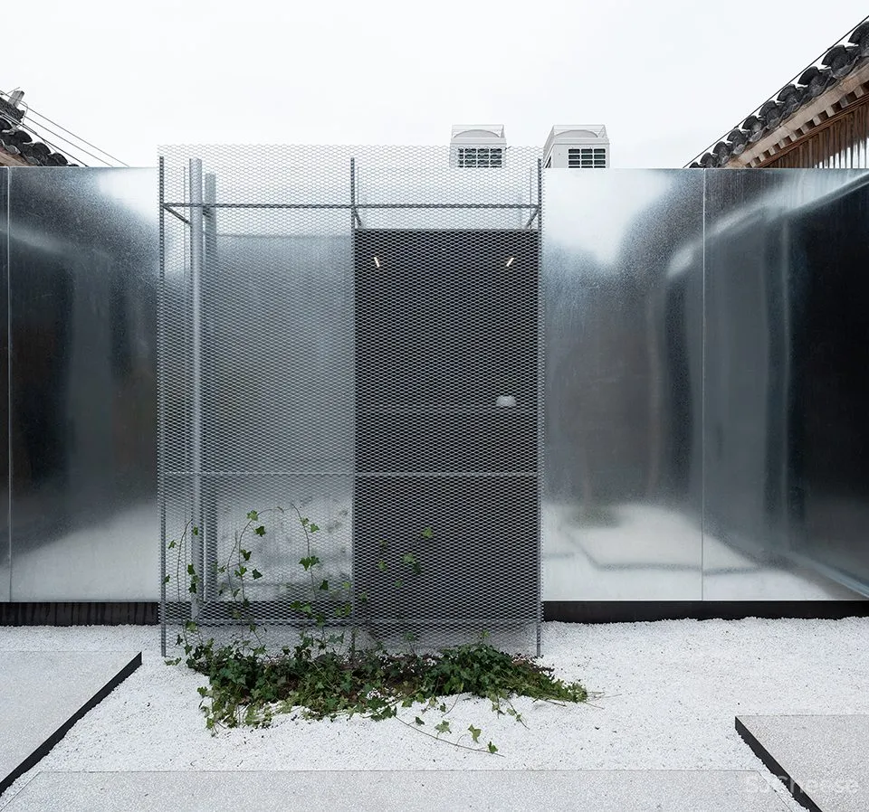 PAGEONE 胡同中的办公室 即作建筑