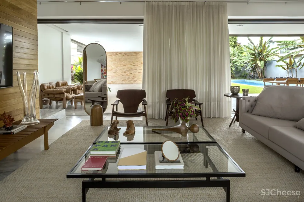 House of the Winds Leo Romano